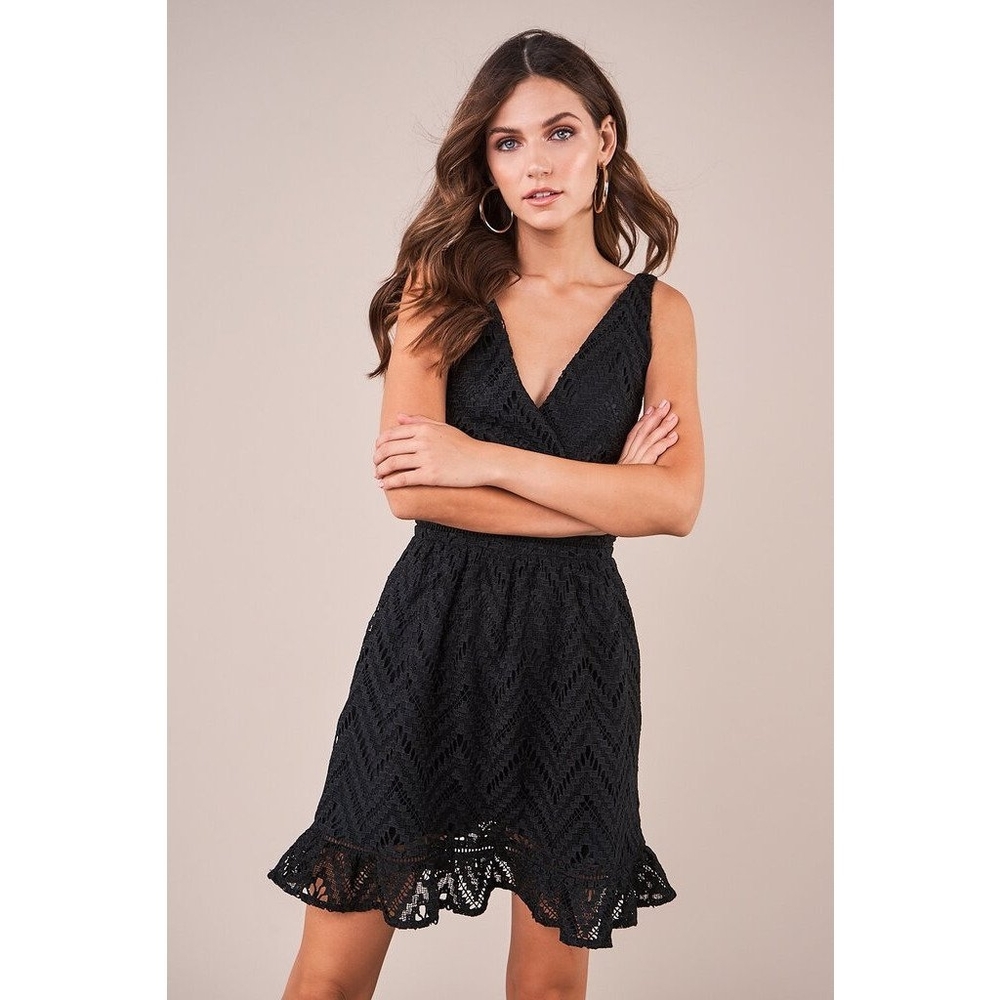SUGAR+LIPS "ALL MY LOVE" PLUNGING LACE/CROCHET BLACK DRESS.  SZ:. XS
